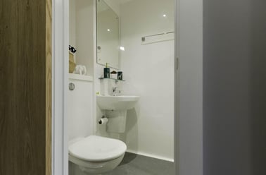 St Georges Quay, City Centre, Lancaster - Image 2